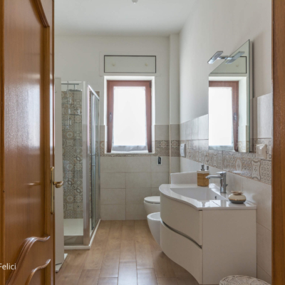 home staging in Puglia - casa in vendita - bagno