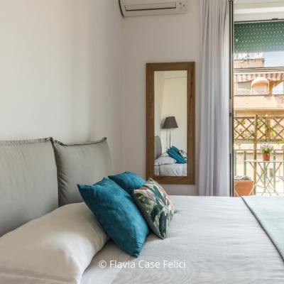 home staging di casa vacanze a Roma - camera