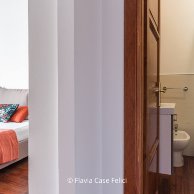 home staging di casa vacanze a Roma - camera