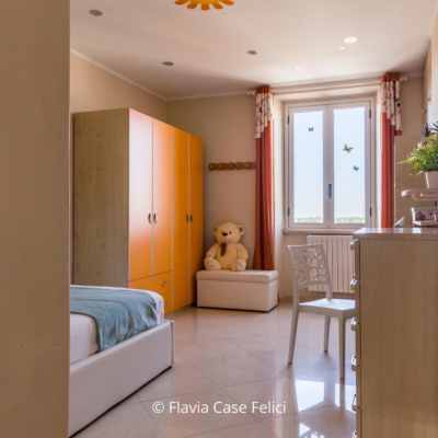 home staging in Puglia -casa in vendita - cameretta
