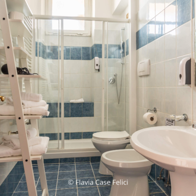 home staging di casa vacanze a Roma - bagno