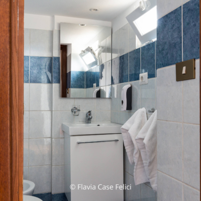 home staging di casa vacanze a Roma - bagno